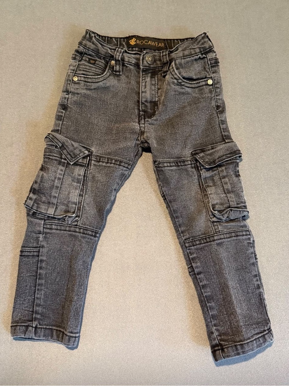 Rocawear Slim Cargo Jeans in Faded Black